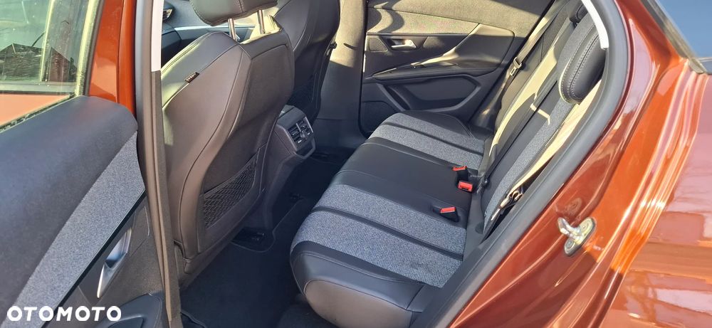 Peugeot 3008 PureTech 130 Stop & Start GPF Allure Business-Paket - 10