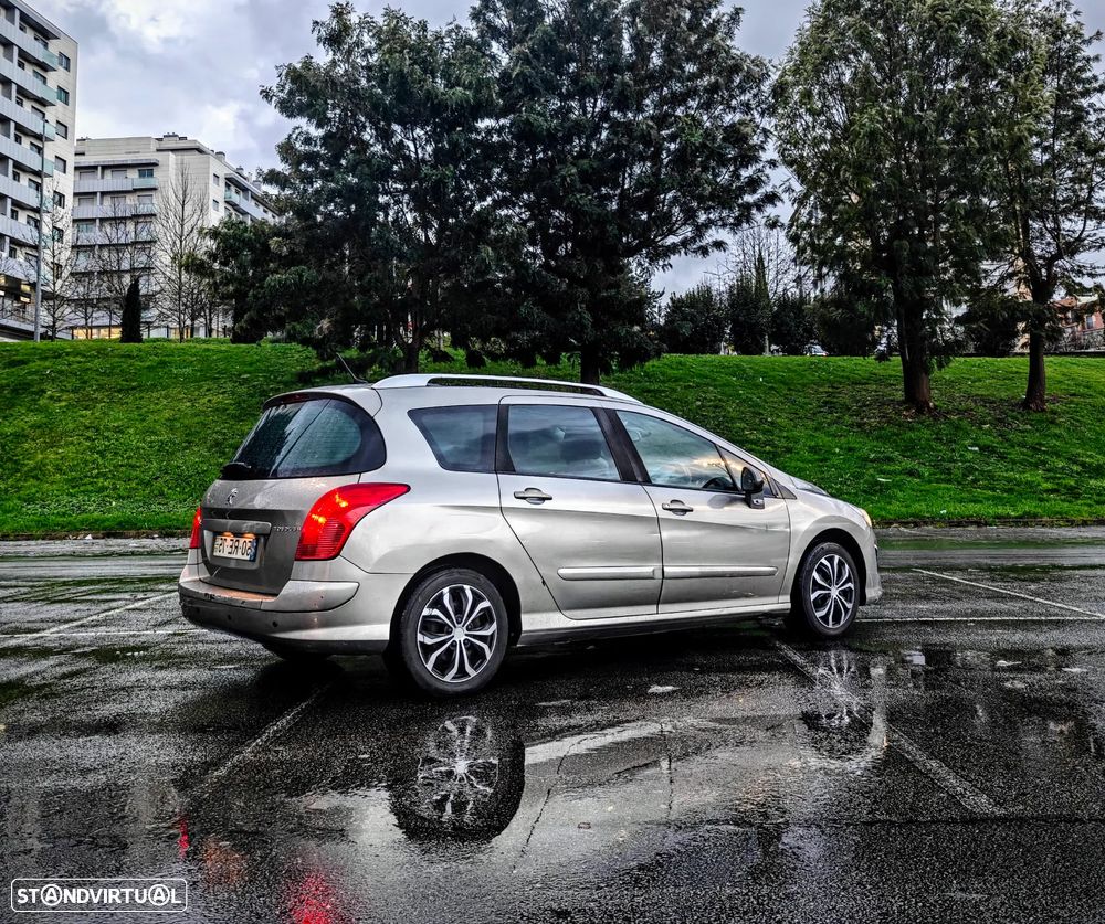Peugeot 308 SW e-HDi 115 Stop & Start Nível 2 Business-Line - 17