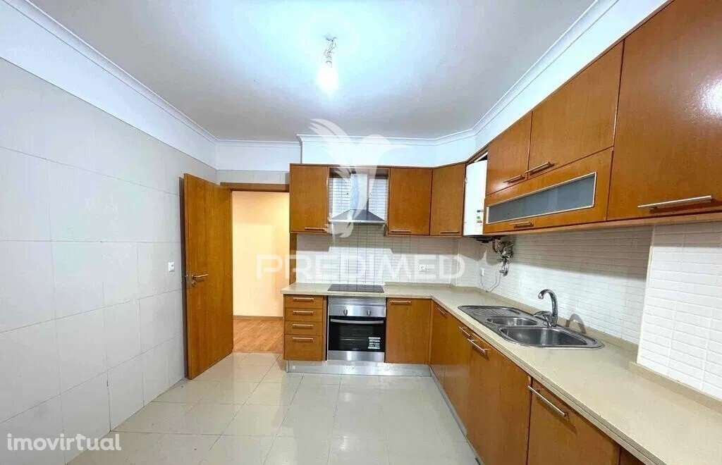 Fantástico T3 em Rio de Mouro - Grande imagem: 4/33