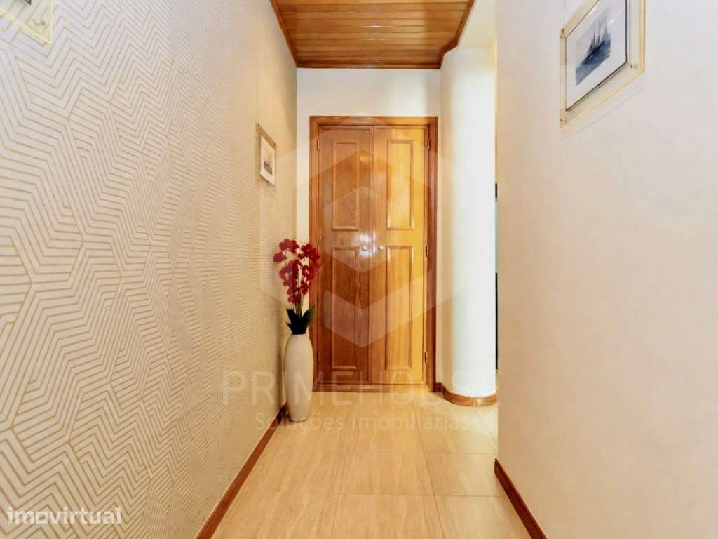 Apartamento T2 Duplex com Piscina, Jardim Privativo e Vista Mar em ... - Grande imagem: 3/49