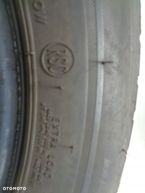 4X BRIDGESTONE BLIZZAK LM001 225/60R18 104H - 12