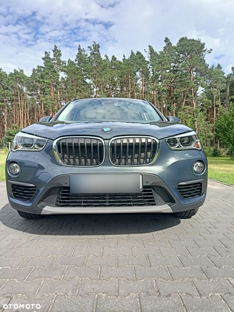 BMW X1 xDrive20i - 24