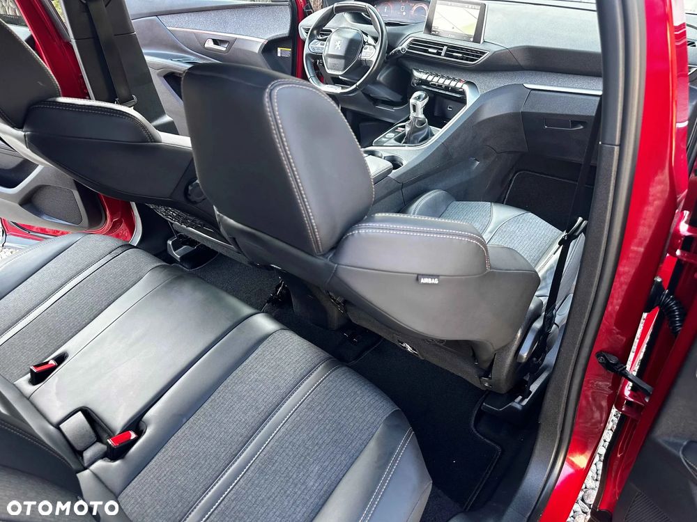 Peugeot 3008 - 23