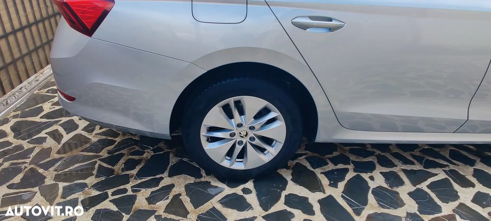 Skoda Octavia 2.0 TDI Ambition - 26