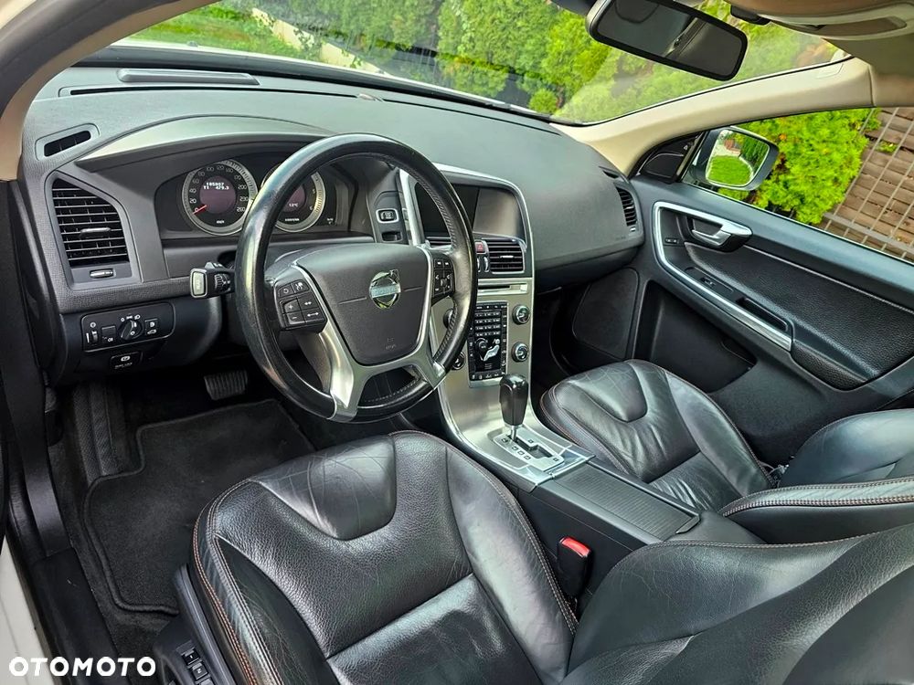 Volvo XC 60 D5 AWD Summum - 19