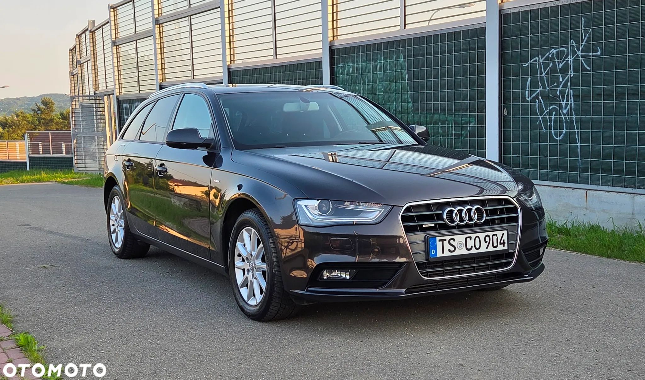Audi A4 Avant 2.0 TDI quattro - 1