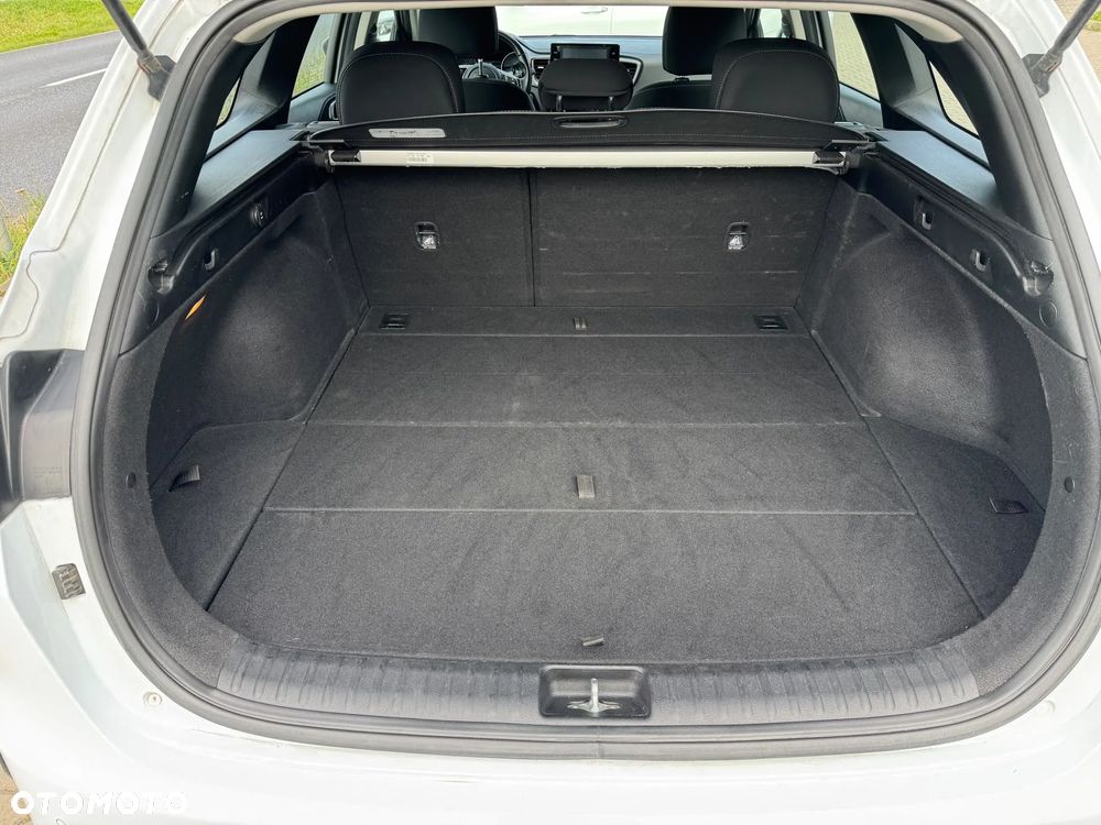 Kia Ceed 1.5 T-GDI M - 20