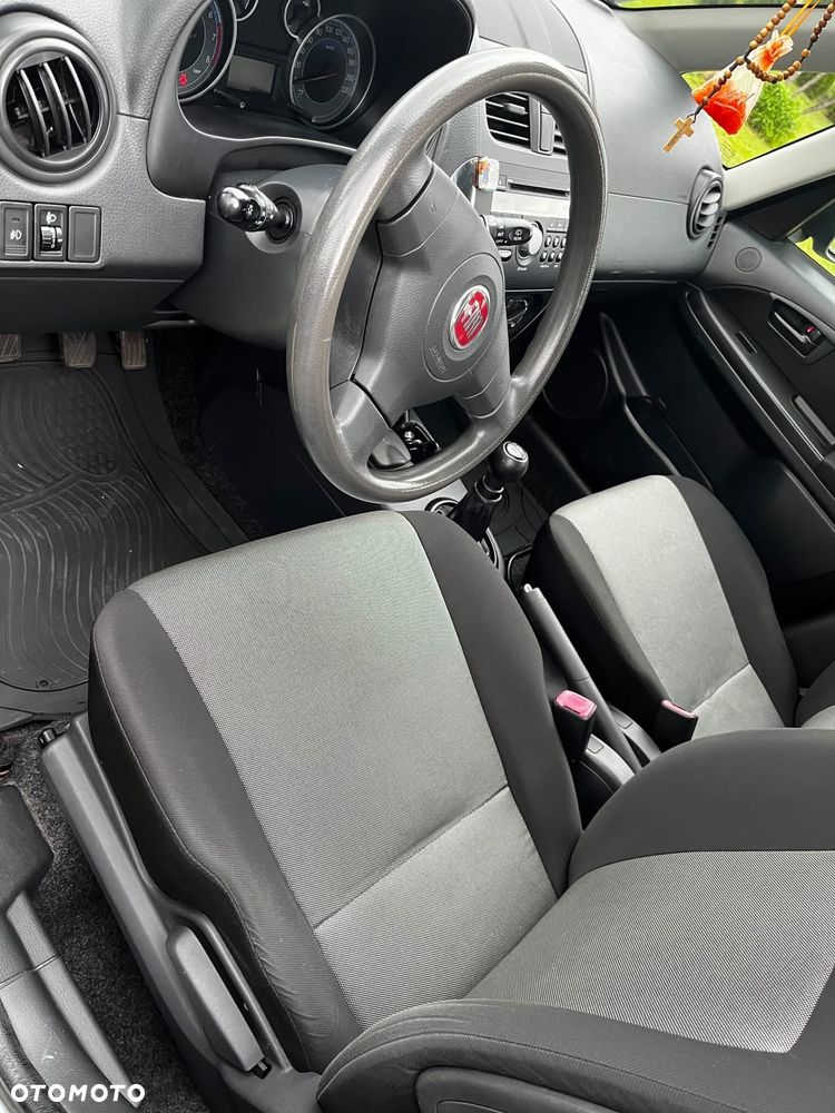 Fiat Sedici 1.6 16V 4x4 Emotion - 24