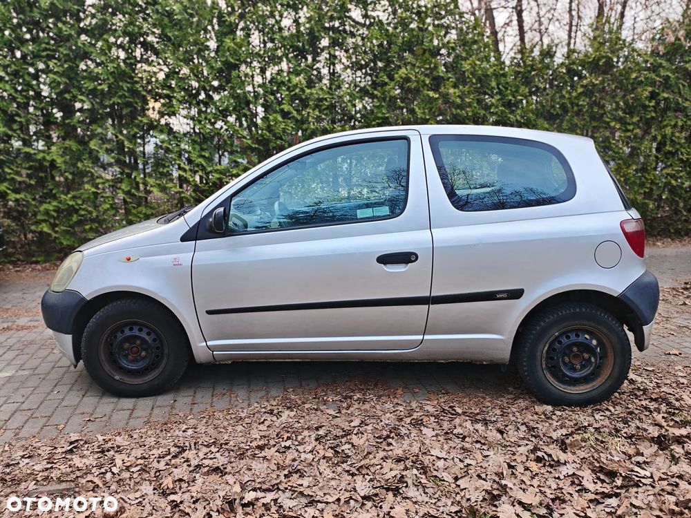 Toyota Yaris 1.0 Base - 7