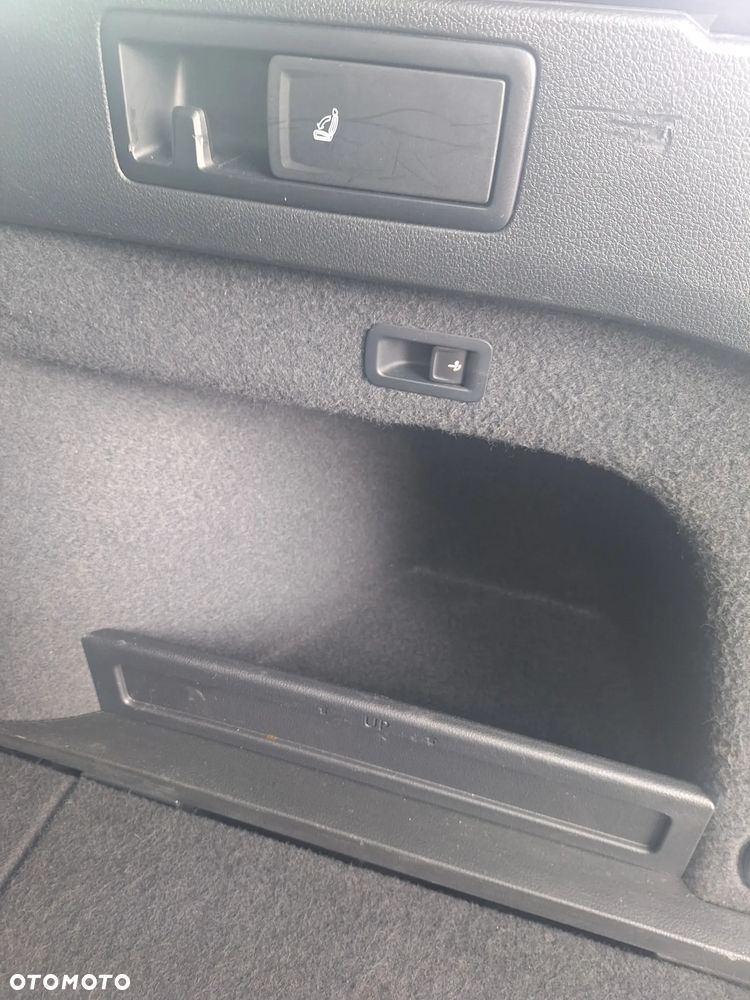 Volkswagen Passat - 18