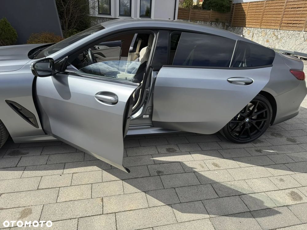 BMW Seria 8 M850i xDrive - 14