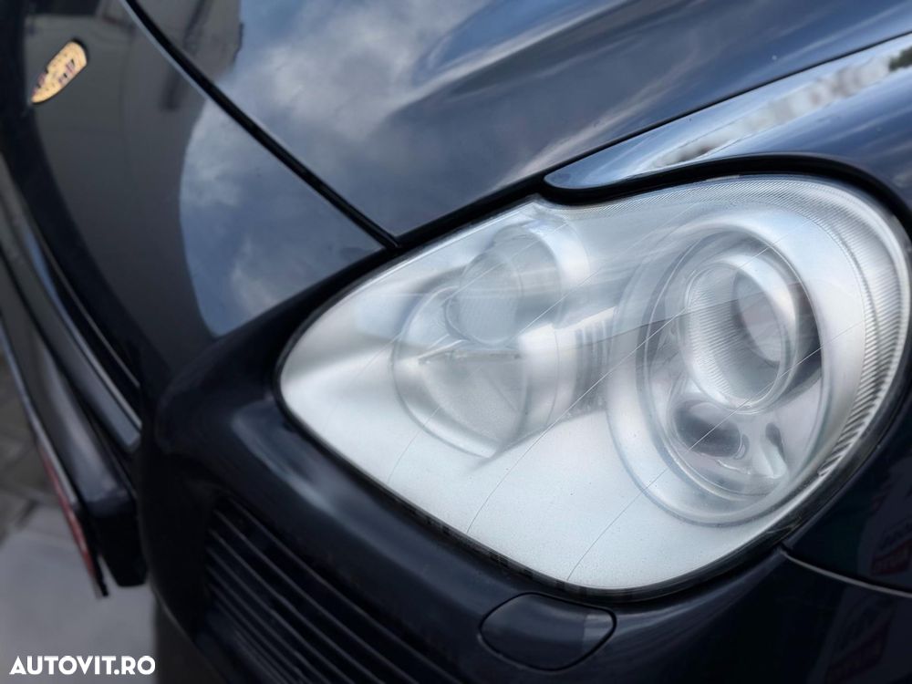 Porsche Cayenne Turbo S Aut - 5