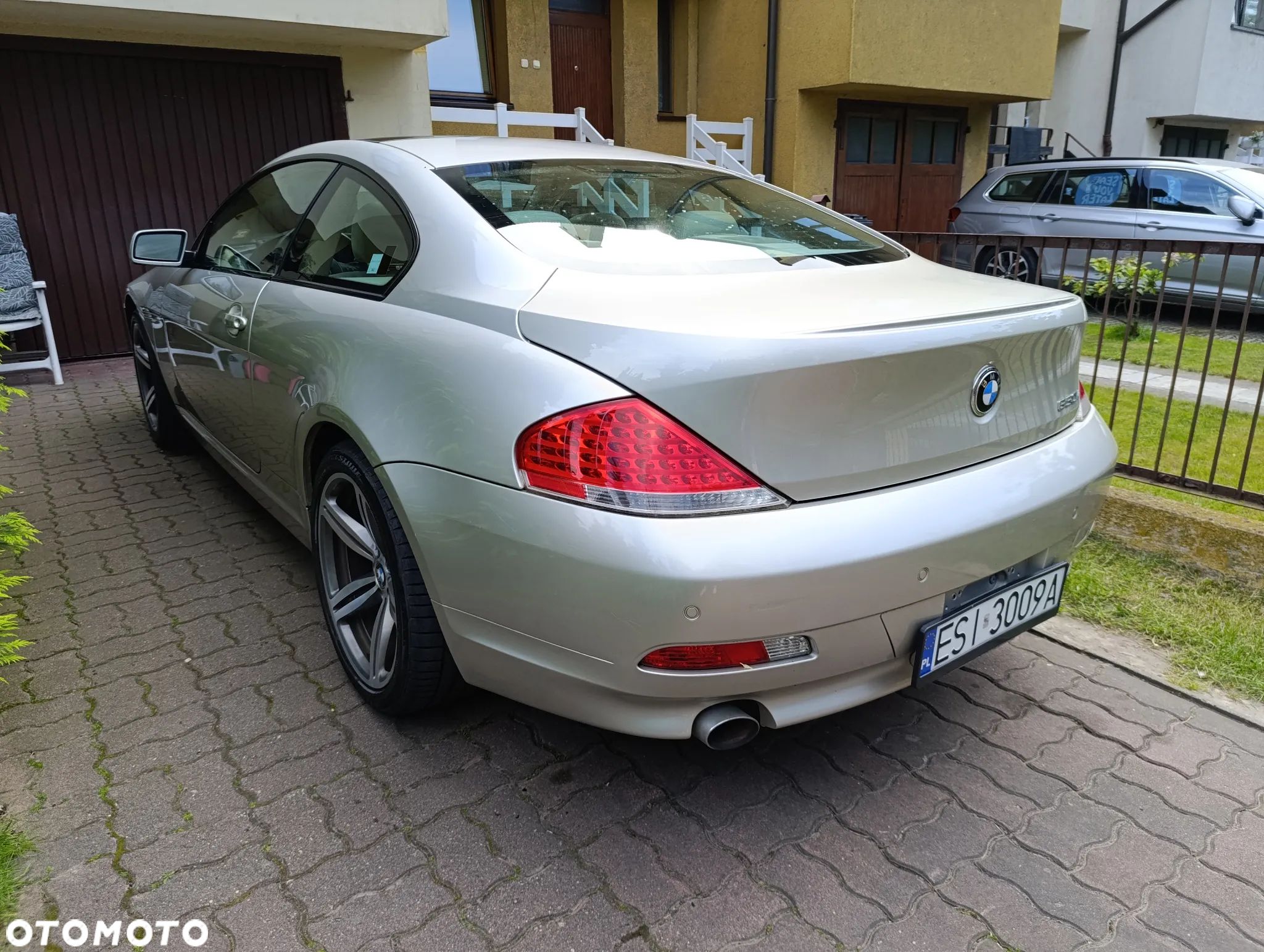 BMW Seria 6 650 i - 1