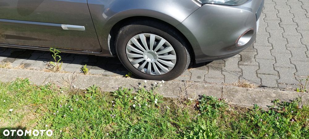 Renault Clio 1.2 16V TCE Alize - 9