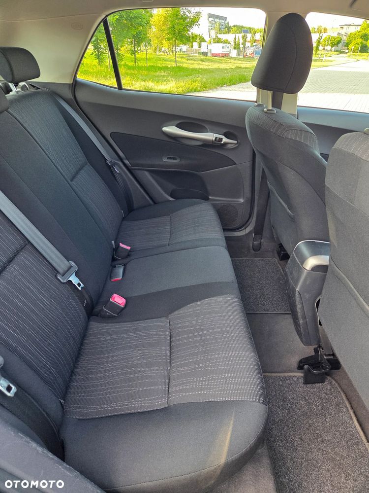 Toyota Auris 1.6 VVT-i Executive - 14