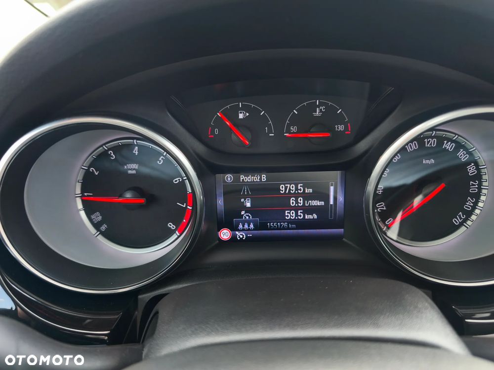 Opel Astra 1.6 T Dynamic S&S - 9