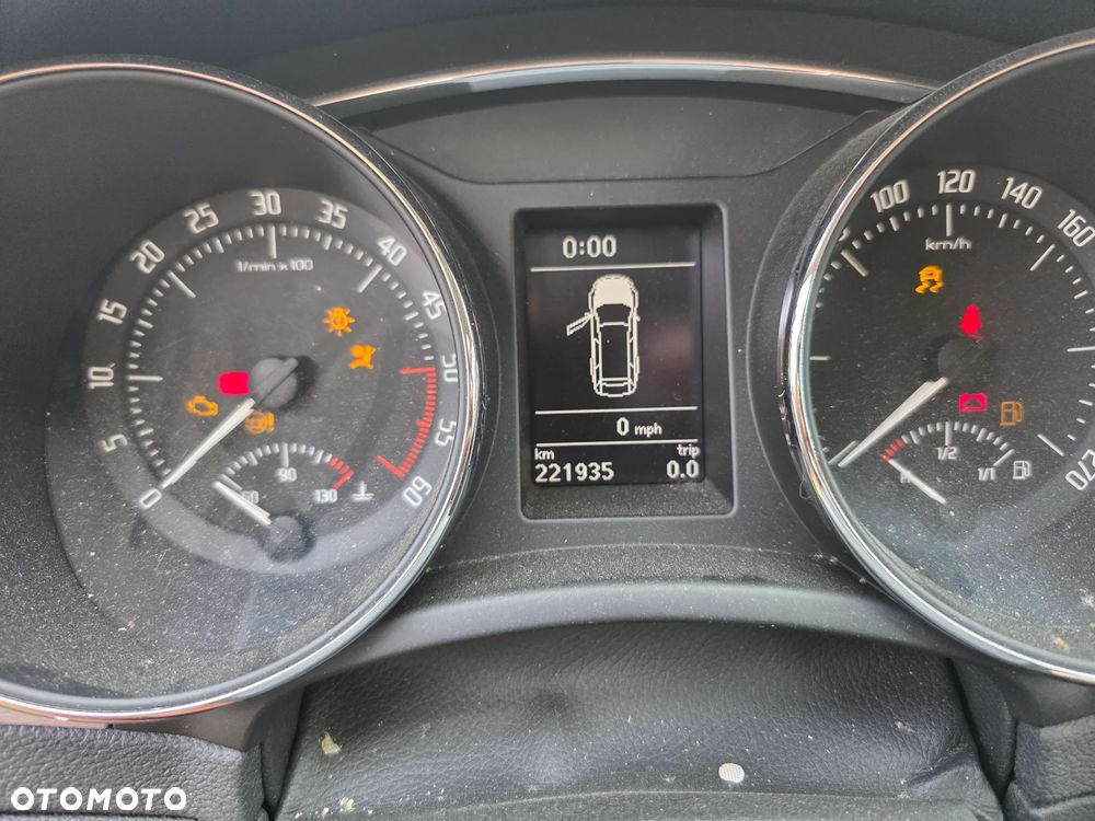 Skoda Superb 2.0 TDI Ambition - 22