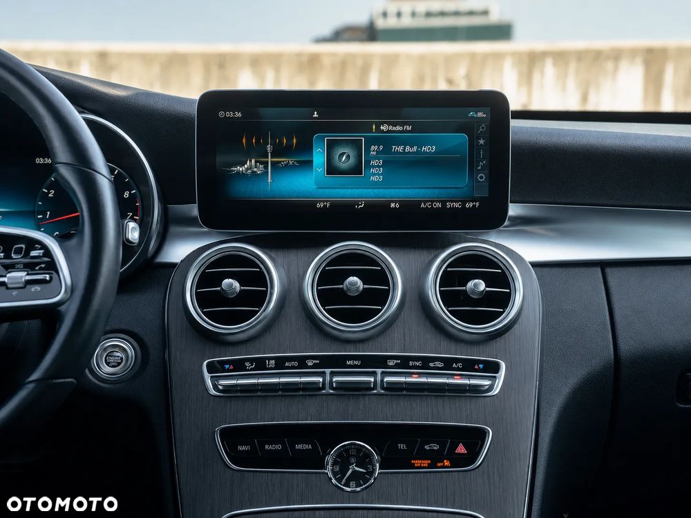 Mercedes-Benz Klasa C 300 9G-TRONIC Exclusive - 15