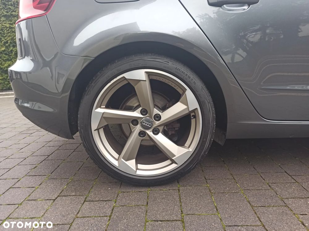 Audi A3 Sportback 2.0 TDI (clean diesel) quattro S line Sportpaket - 23