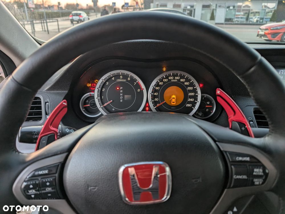 Honda Accord 2.4 Executive - 11