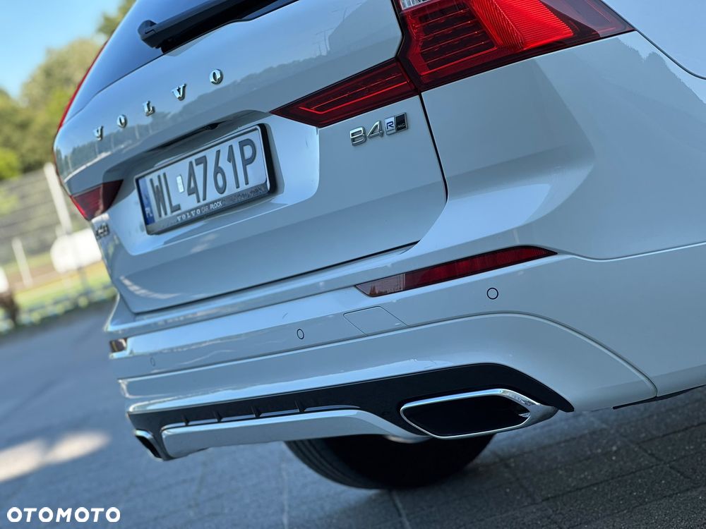 Volvo XC 60 B4 D AWD R-Design - 38