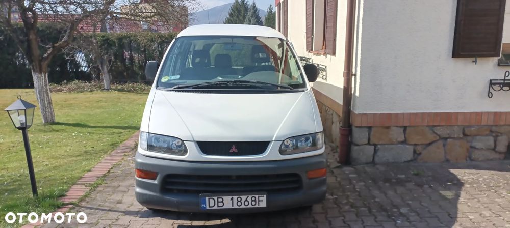 Mitsubishi Space Gear - 1