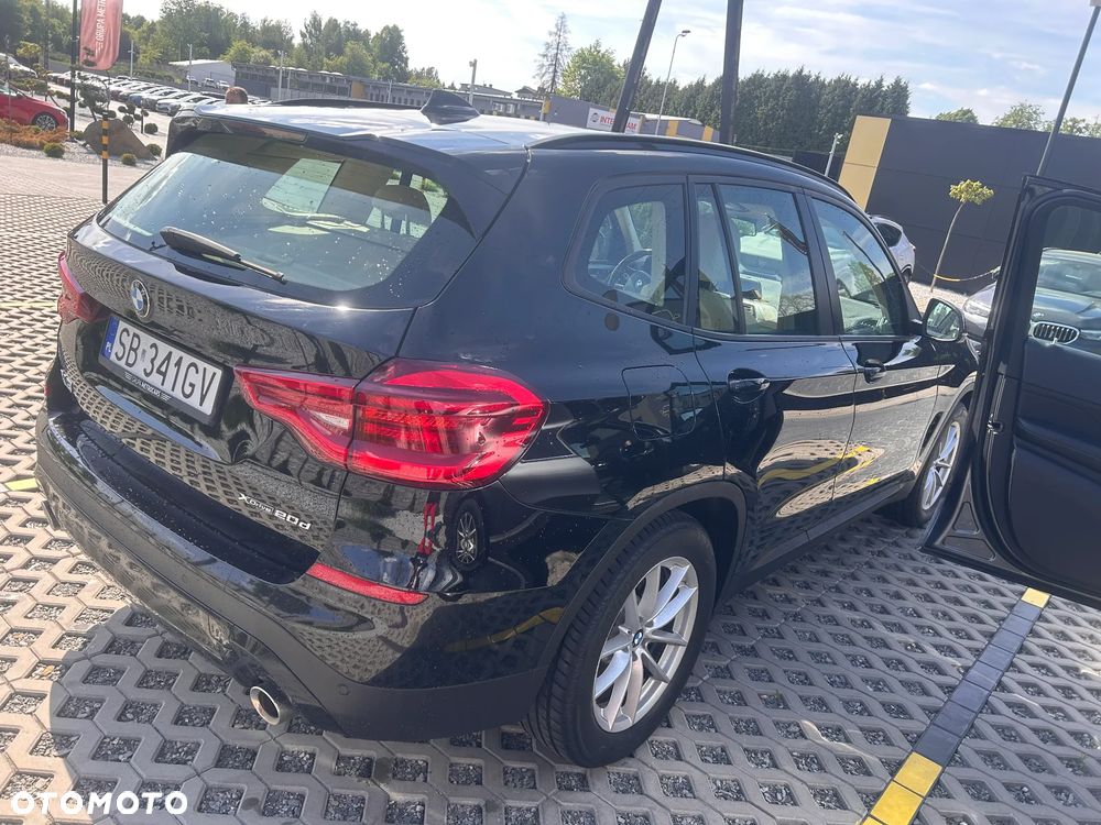 BMW X3 xDrive20d Advantage - 10