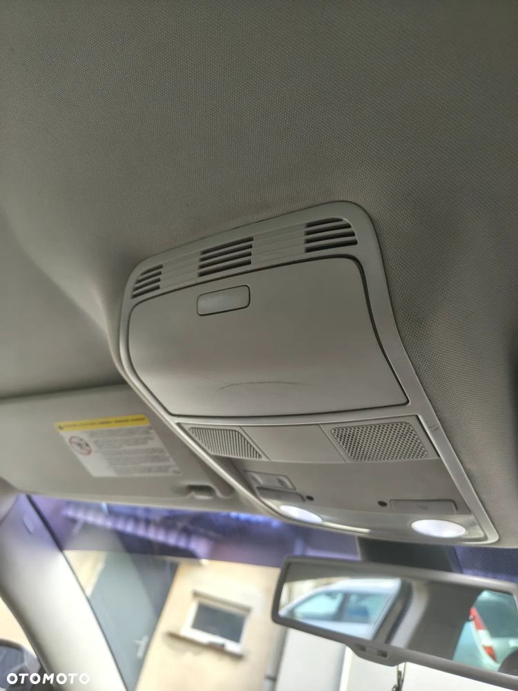 Volkswagen Passat Variant 2.0 TDI DPF 4Mot Highline - 26