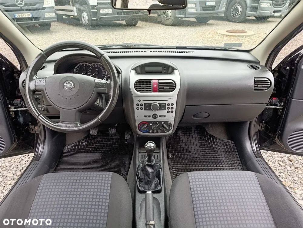 Opel Corsa 1.2 16V Cosmo - 13