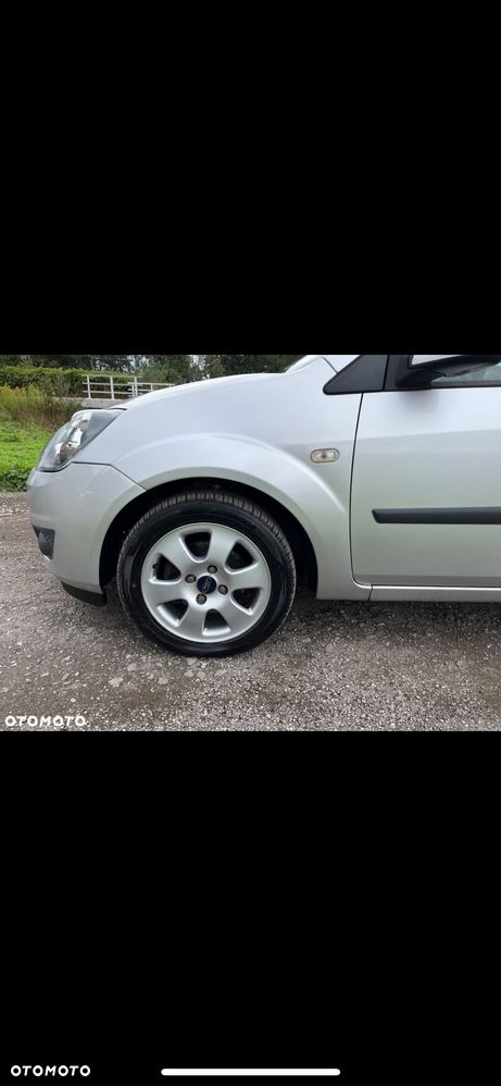 Ford Fiesta 1.3 Style - 26