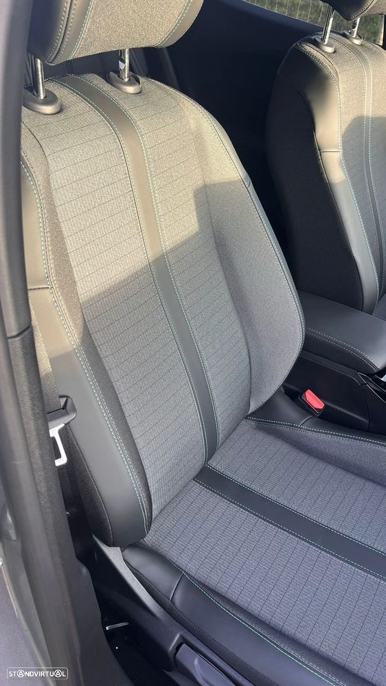 Peugeot e-2008 50 kWh Active Pack - 18