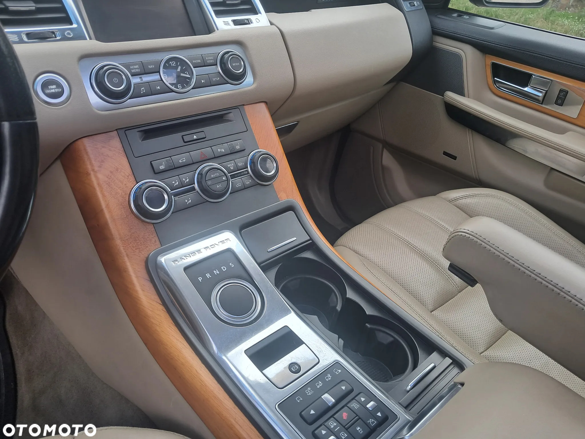 Land Rover Range Rover Sport - 12