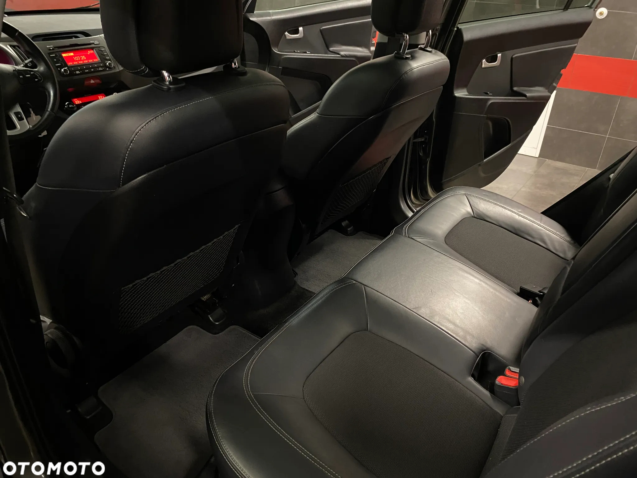 Kia Sportage 2.0 L - 18
