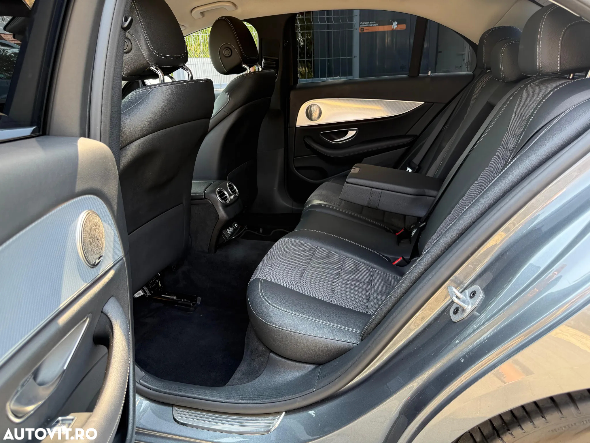 Mercedes-Benz E 200 9G-TRONIC Exclusive - 12