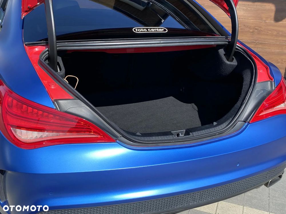 Mercedes-Benz CLA 200 7G-DCT AMG Line - 20