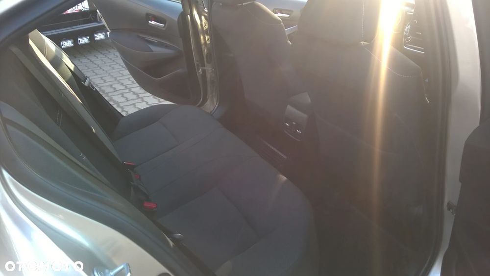 Toyota Corolla 1.6 Comfort - 12