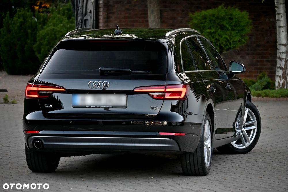 Audi A4 Avant 2.0 TDI ultra S tronic design - 13