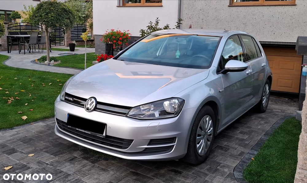 Volkswagen Golf - 4