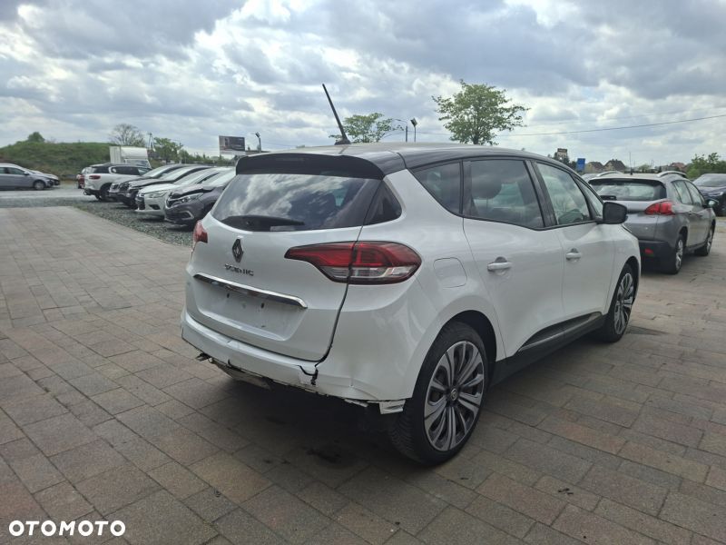 Renault Scenic - 8