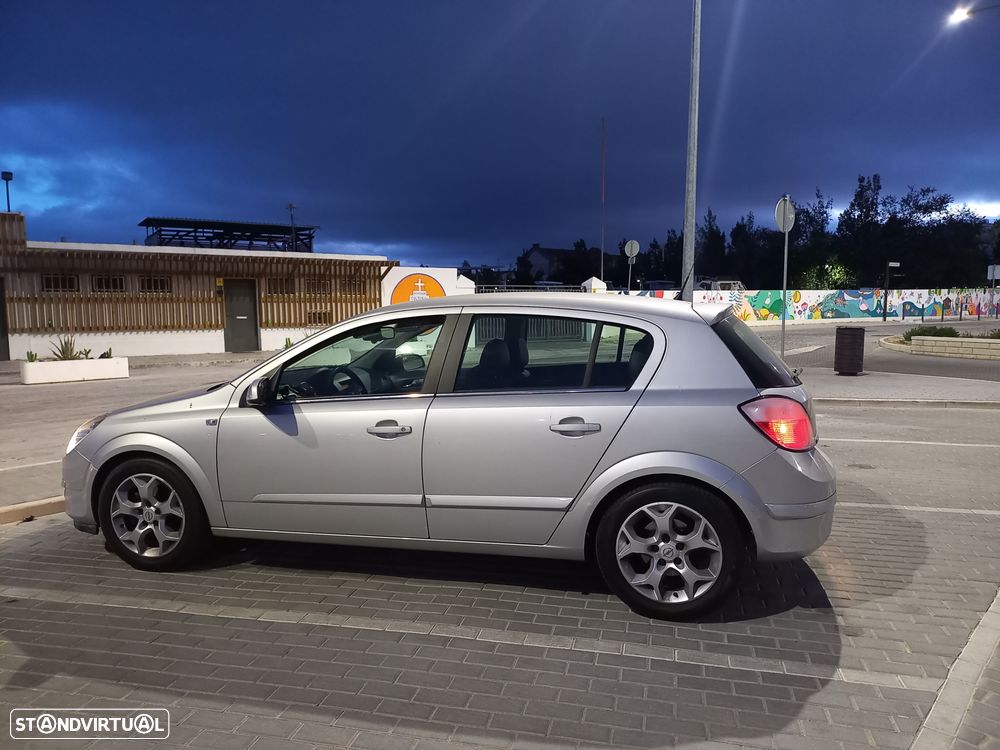 Opel Astra 1.4 Cosmo - 1