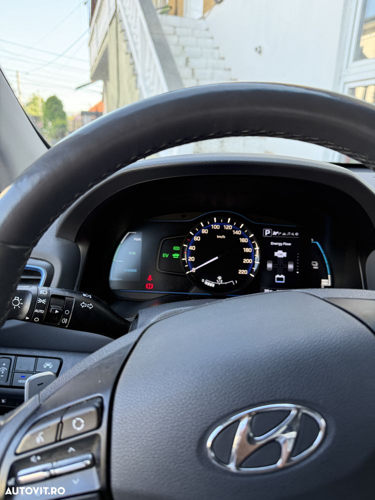 Hyundai IONIQ - 18