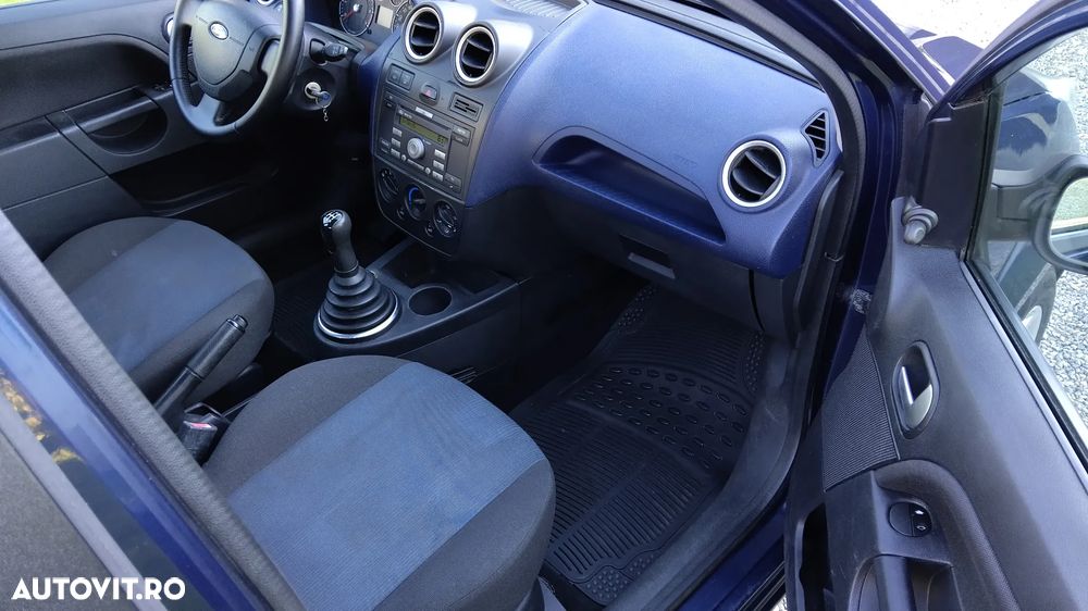 Ford Fiesta 1.25i Comfort - 9