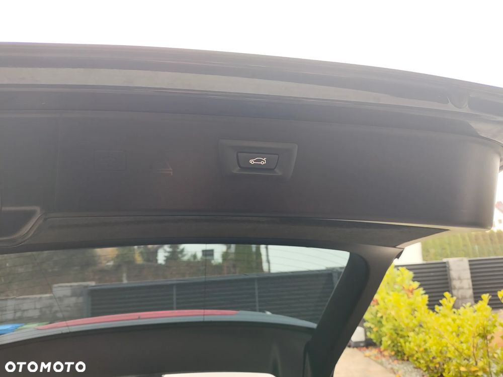 BMW Seria 5 525d xDrive - 9