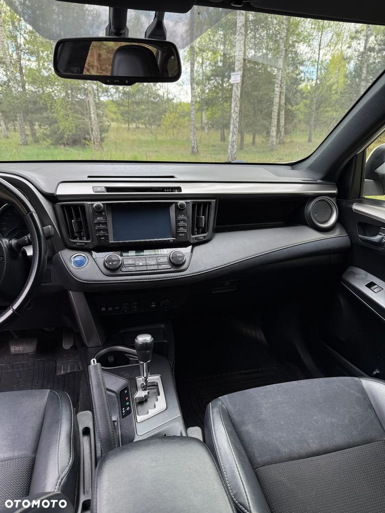 Toyota RAV4 Hybrid Premium 4x2 - 3