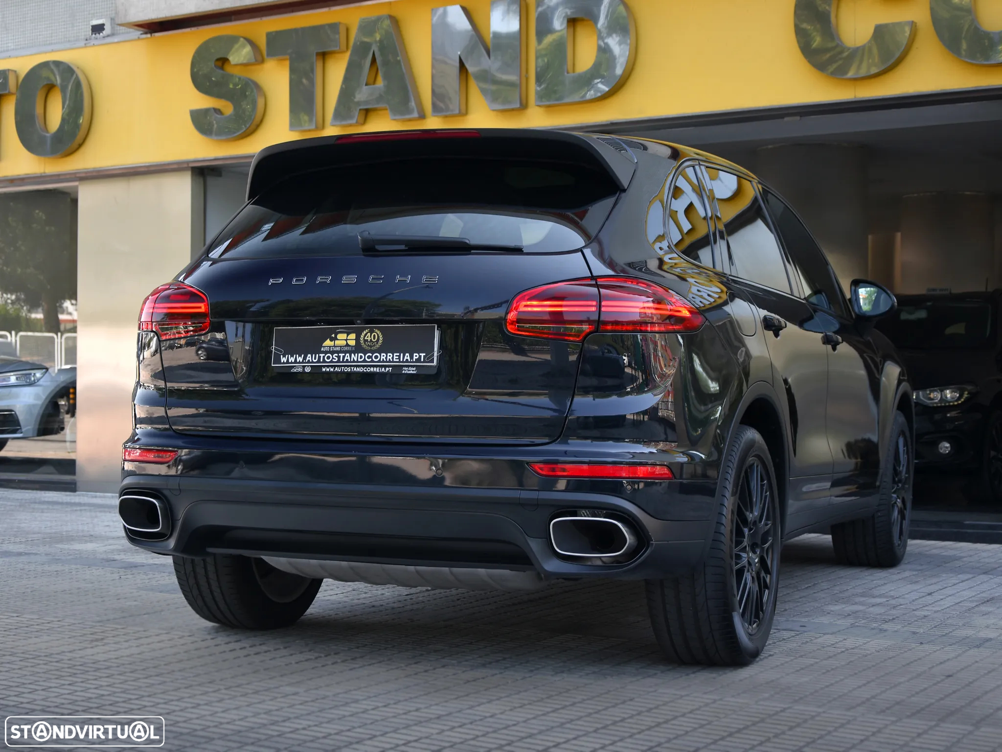 Porsche Cayenne Platinum Edition - 4