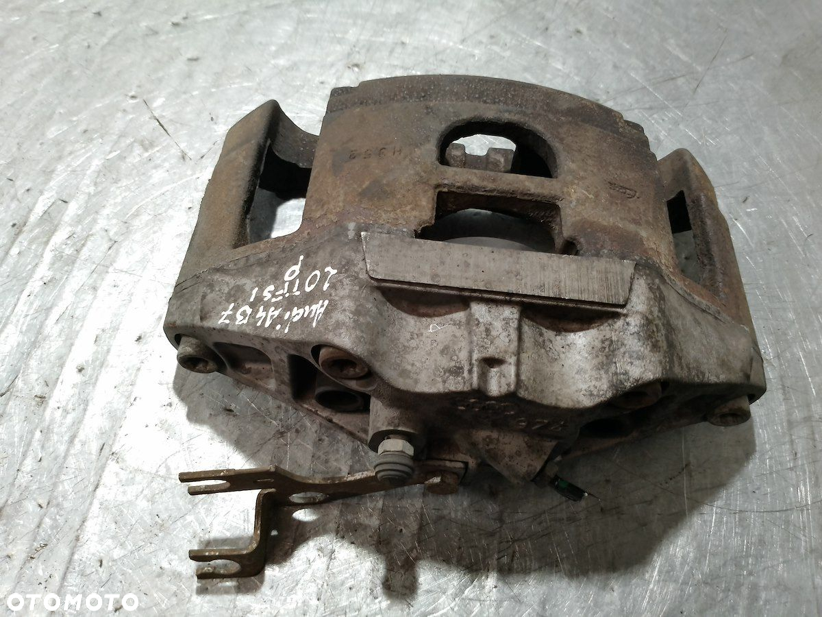 ZACISK HAMULCOWY PRAWY PRZÓD AUDI A4 B7 2.0 - 4