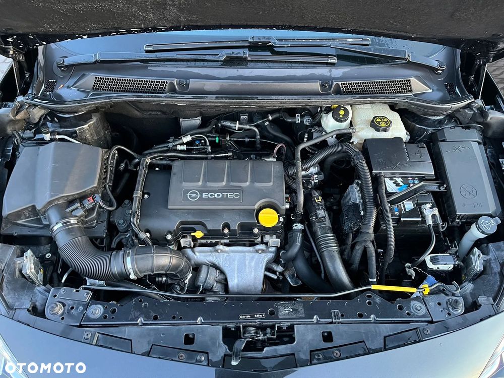 Opel Astra 1.4 Turbo - 12