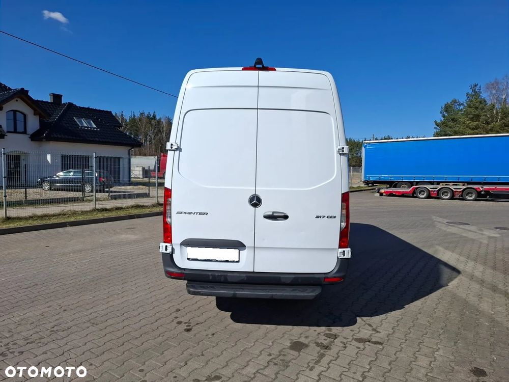 Mercedes-Benz SPRINTER L4H2 - 6