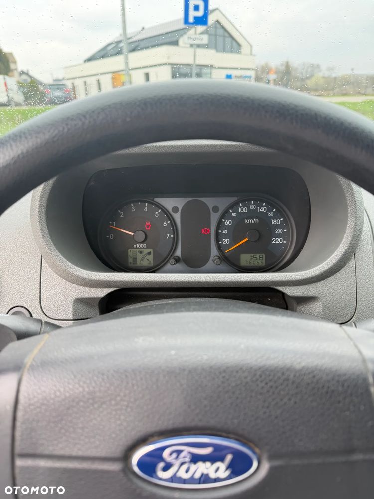 Ford Fusion 1.4 + - 8