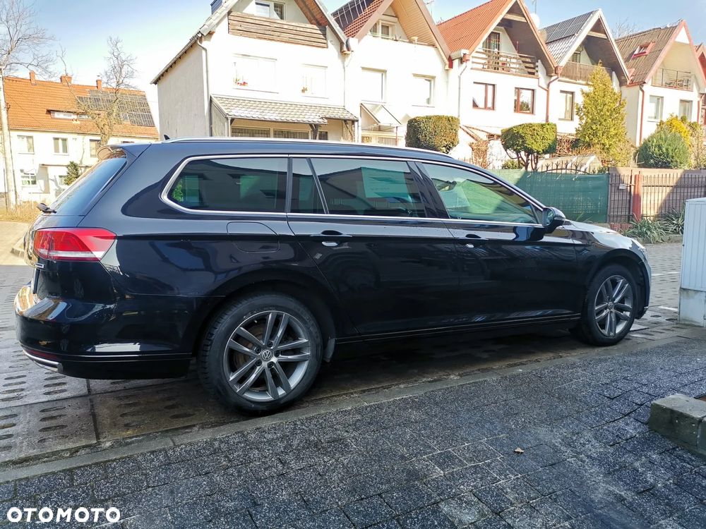 Volkswagen Passat - 2